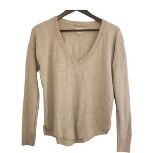 Wilfred women's light grey pullover v-neck lightweight sweater